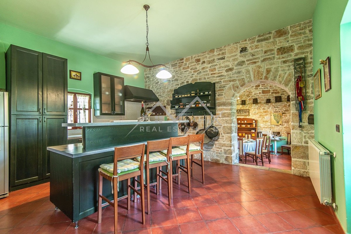 House For sale - ISTARSKA SVETVINČENAT