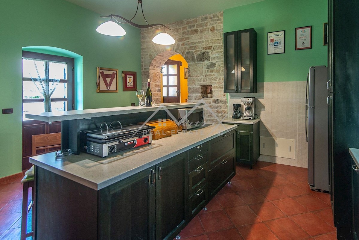 House For sale - ISTARSKA SVETVINČENAT