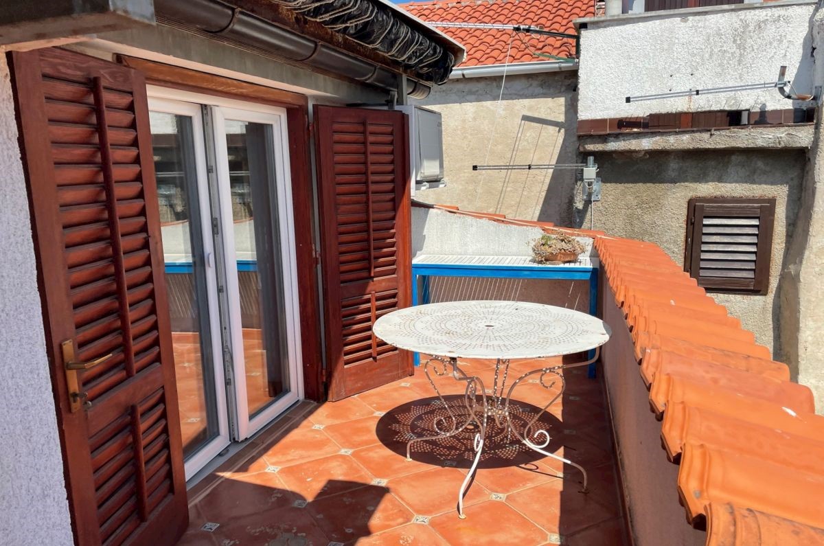 Apartma Na predaj - PRIMORSKO-GORANSKA KRK