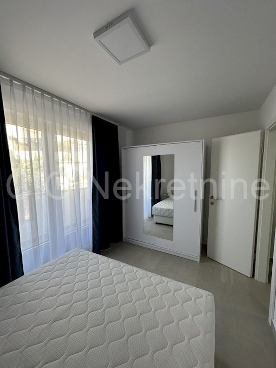 Flat For sale - SPLITSKO-DALMATINSKA BRAČ