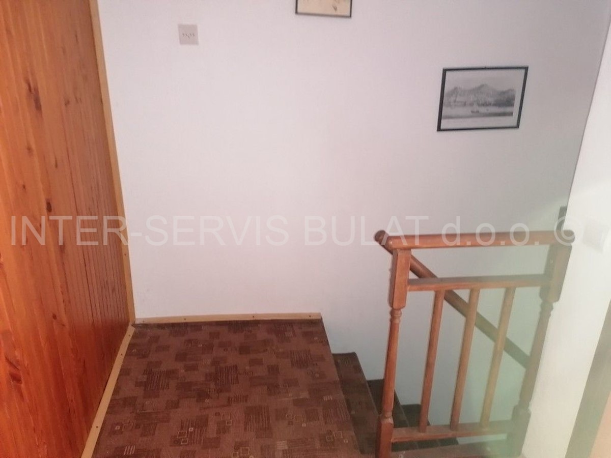 Haus Zu verkaufen - ŠIBENSKO-KNINSKA ŠIBENIK