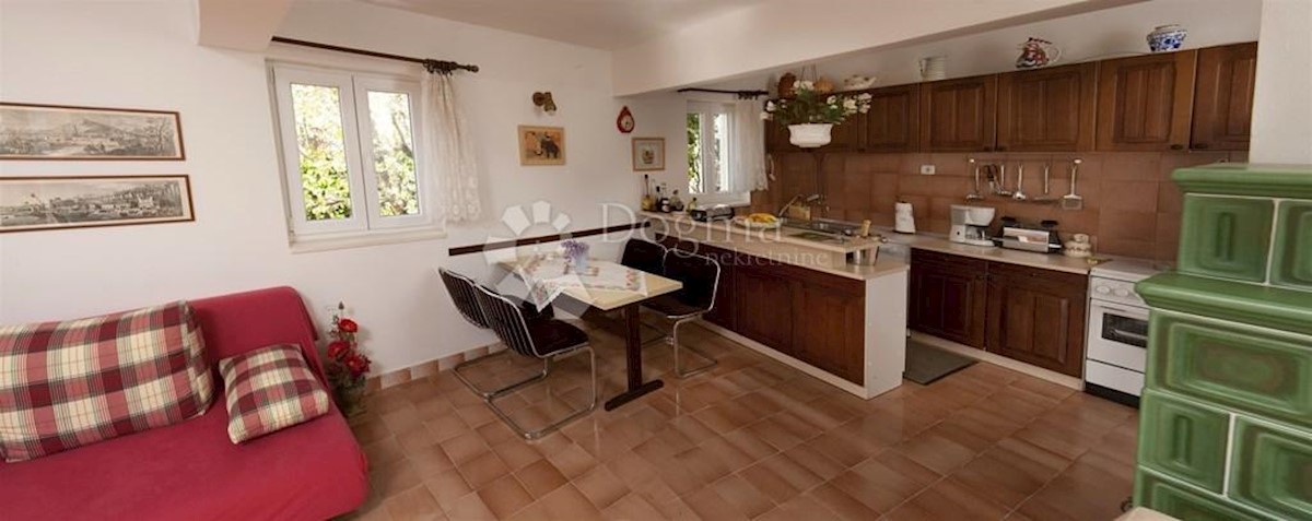 Casa In vendita - SPLITSKO-DALMATINSKA ČIOVO