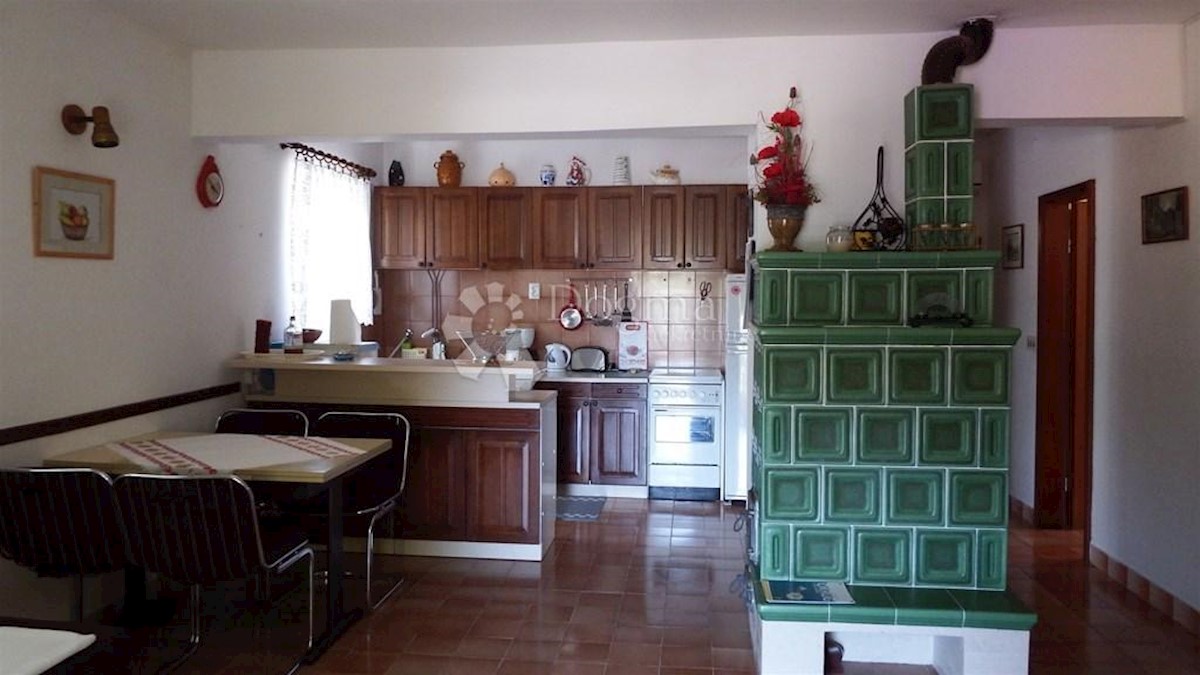Casa In vendita - SPLITSKO-DALMATINSKA ČIOVO