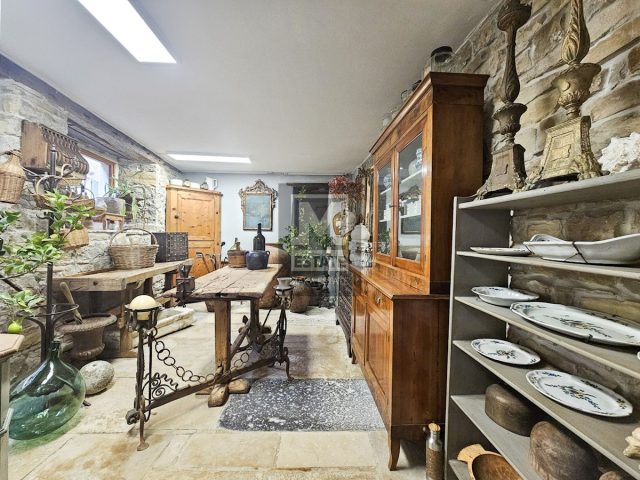 Haus zu verkaufen 167 m² – Oprtalj