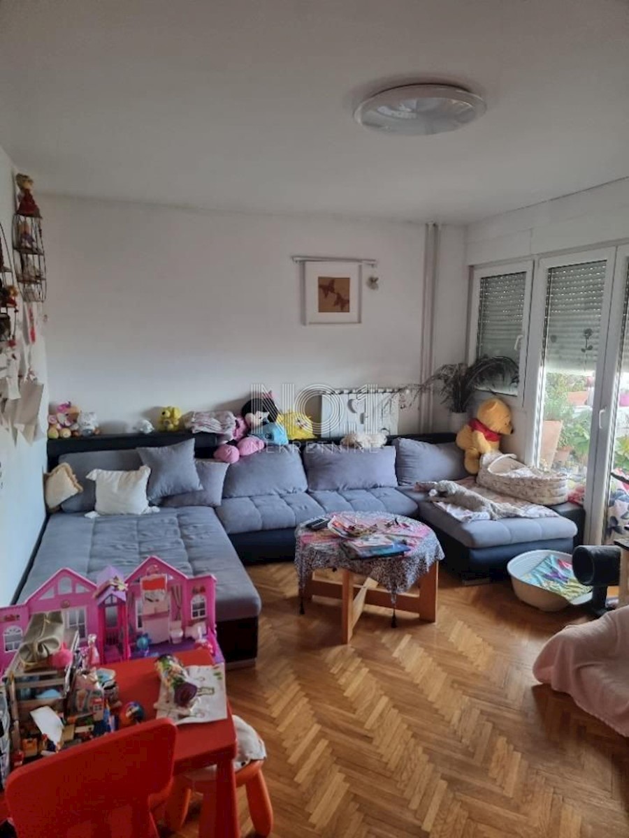 Flat For sale TURNIĆ