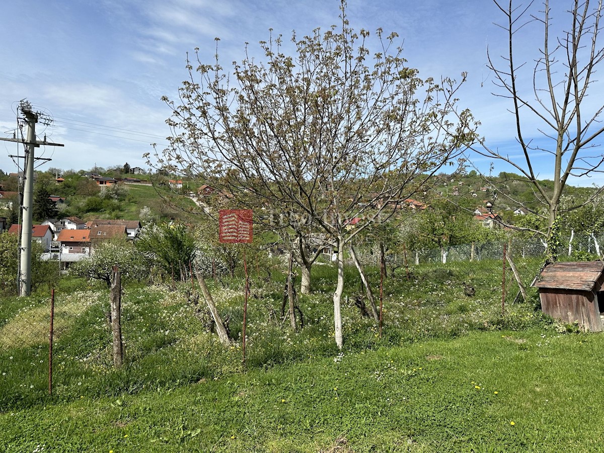 Kuća Na prodaju - BRODSKO-POSAVSKA SLAVONSKI BROD