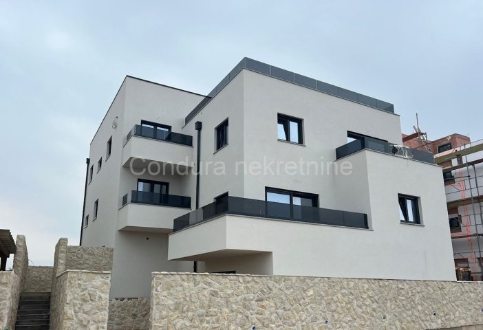 Apartmán na prodej 60 m² – Povljana