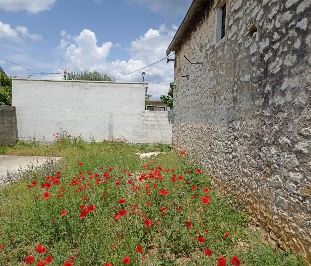 Haus Zu verkaufen - ZADARSKA POLIČNIK