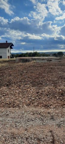 Land for sale 996 m² – Tinj
