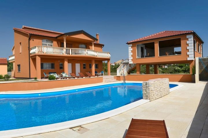 Casa in vendita 391 m² – Vrsi