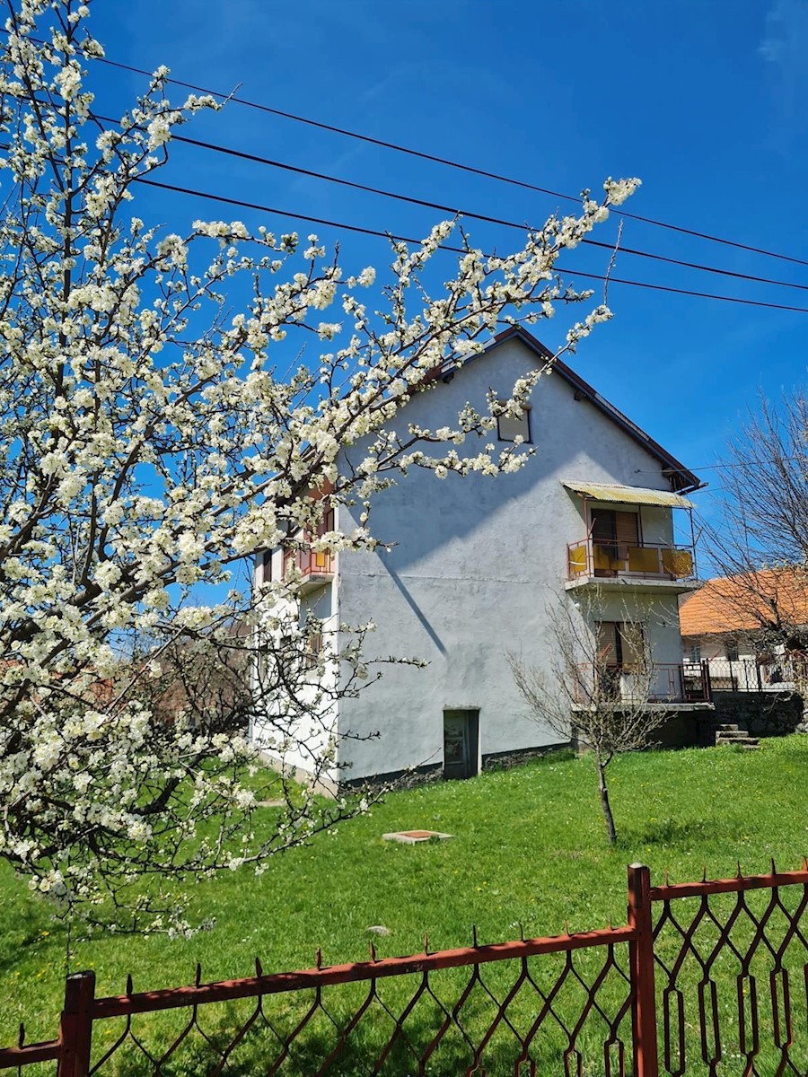 Kuća Na prodaju - ZADARSKA GRAČAC