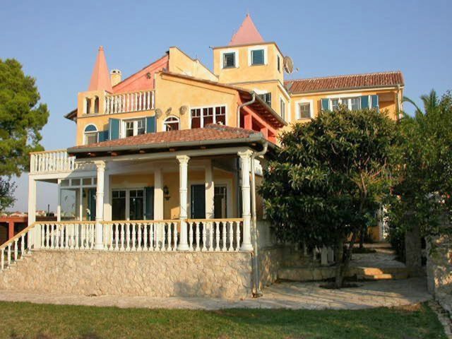Casa in vendita 586 m² – Vrsi