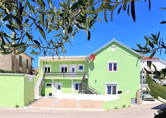 Dom na predaj 180 m² – Murter