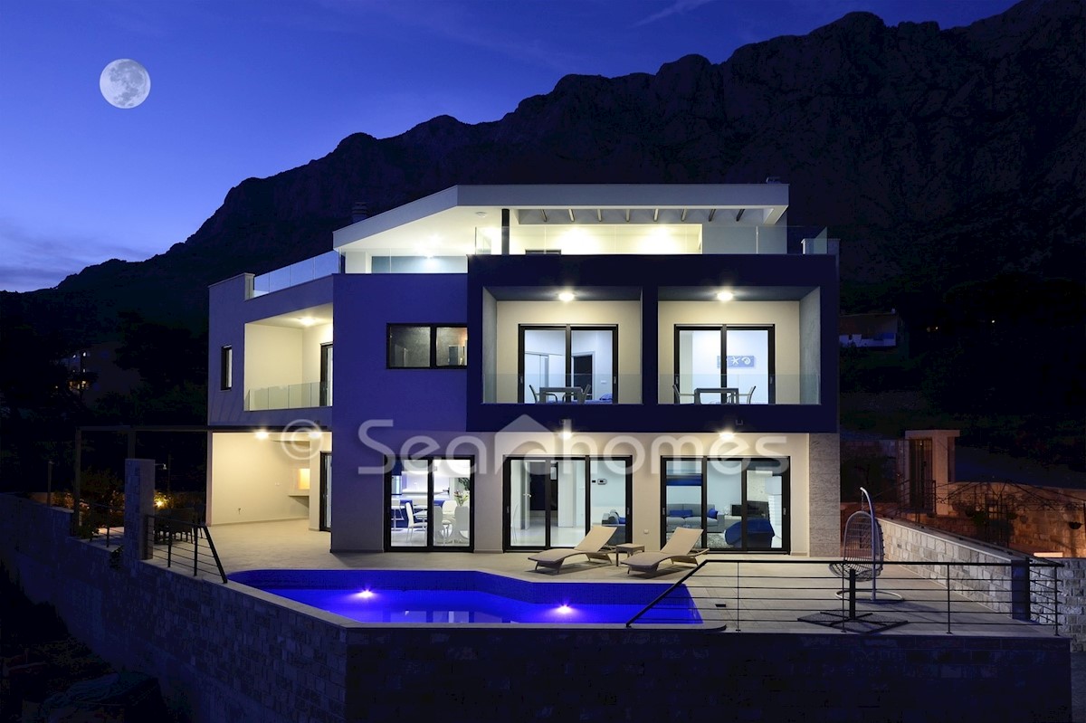 Kuća Na prodaju - SPLITSKO-DALMATINSKA MAKARSKA