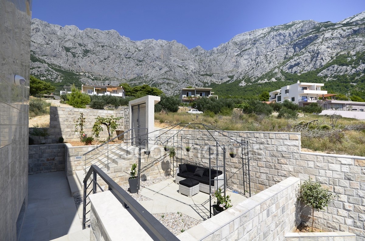 Kuća Na prodaju - SPLITSKO-DALMATINSKA MAKARSKA
