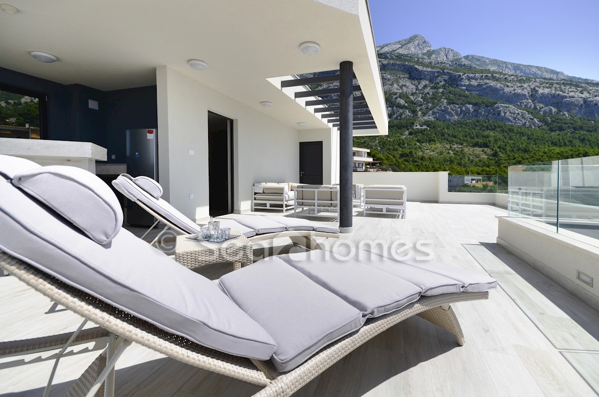 Kuća Na prodaju - SPLITSKO-DALMATINSKA MAKARSKA