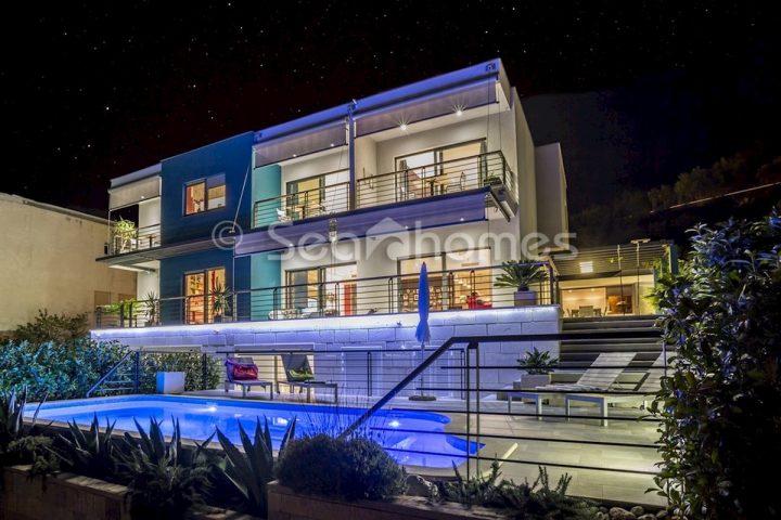 Kuća na prodaju 350 m² – Krvavica