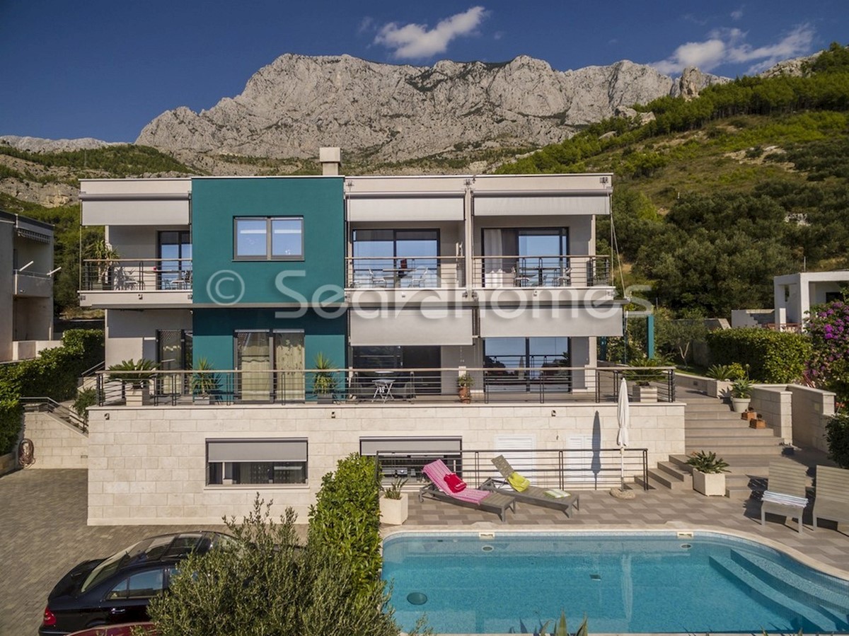 Casa In vendita - SPLITSKO-DALMATINSKA BAŠKA VODA