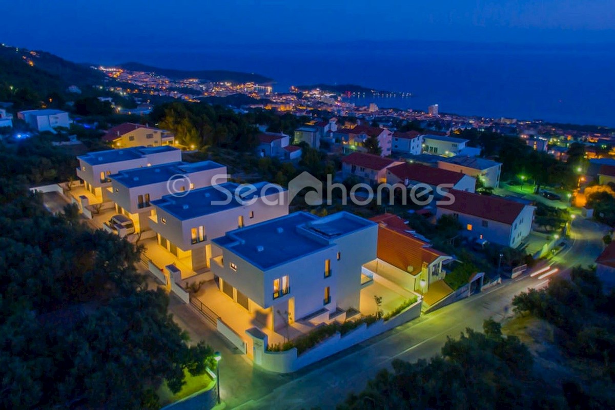 Casa In vendita - SPLITSKO-DALMATINSKA MAKARSKA