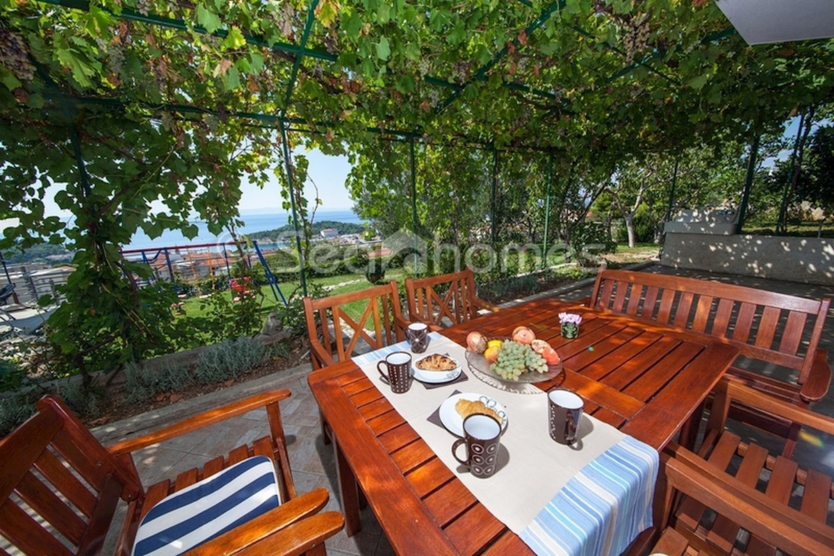 Haus Zu verkaufen - SPLITSKO-DALMATINSKA MAKARSKA