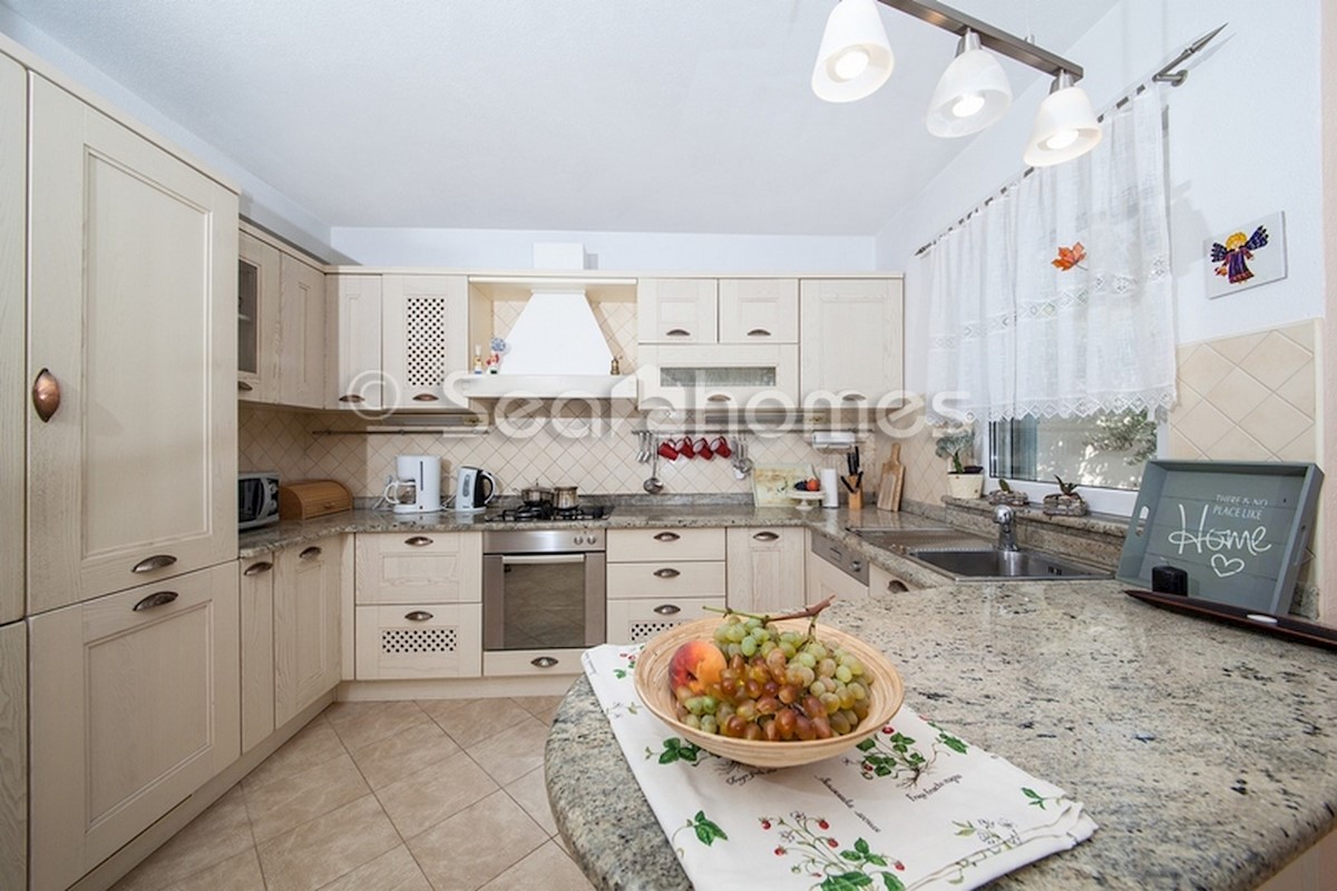 Haus Zu verkaufen - SPLITSKO-DALMATINSKA MAKARSKA