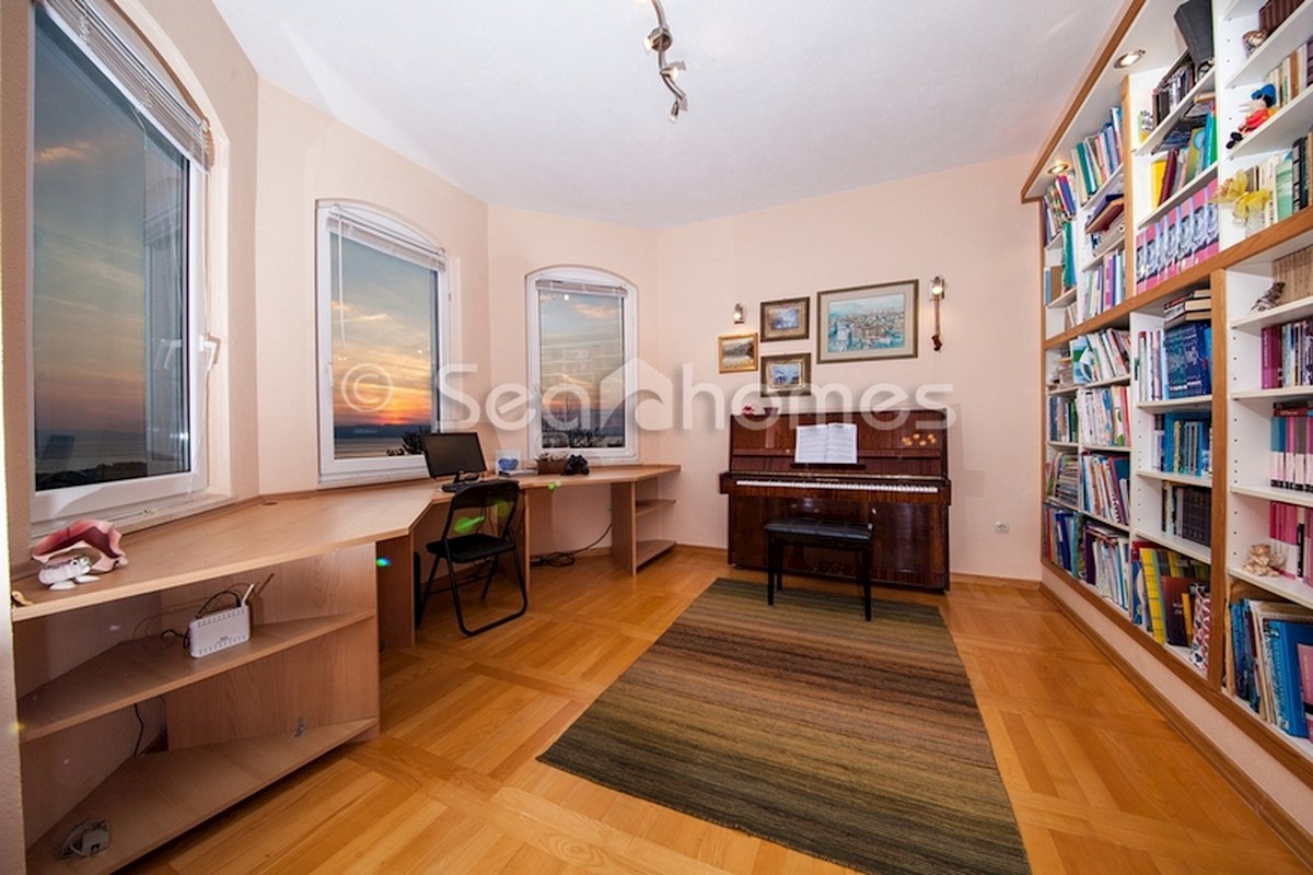 Haus Zu verkaufen - SPLITSKO-DALMATINSKA MAKARSKA