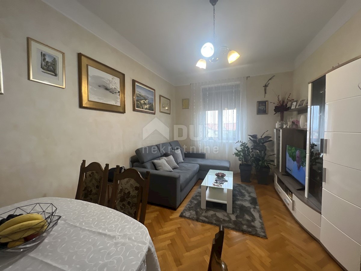 Flat For sale - PRIMORSKO-GORANSKA KASTAV
