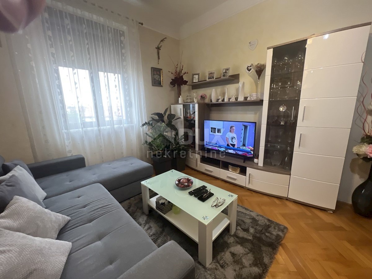 Flat For sale - PRIMORSKO-GORANSKA KASTAV