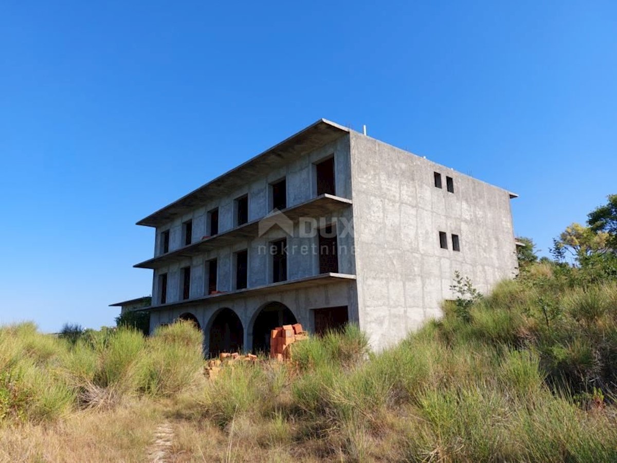 House For sale - Zadarska Ražanac - foto 1/6