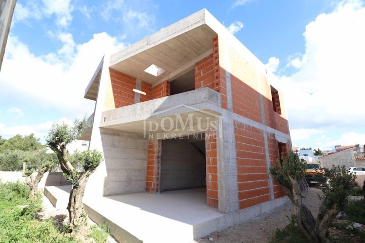 Kuća na prodaju 93 m² – Vodice