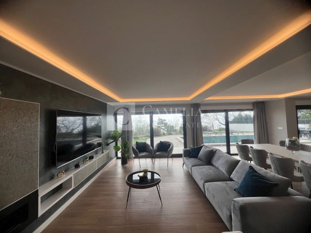 Dom na predaj 400 m² – Lovran