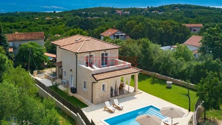 Hiša na predaj 168 m² – Dobrinj