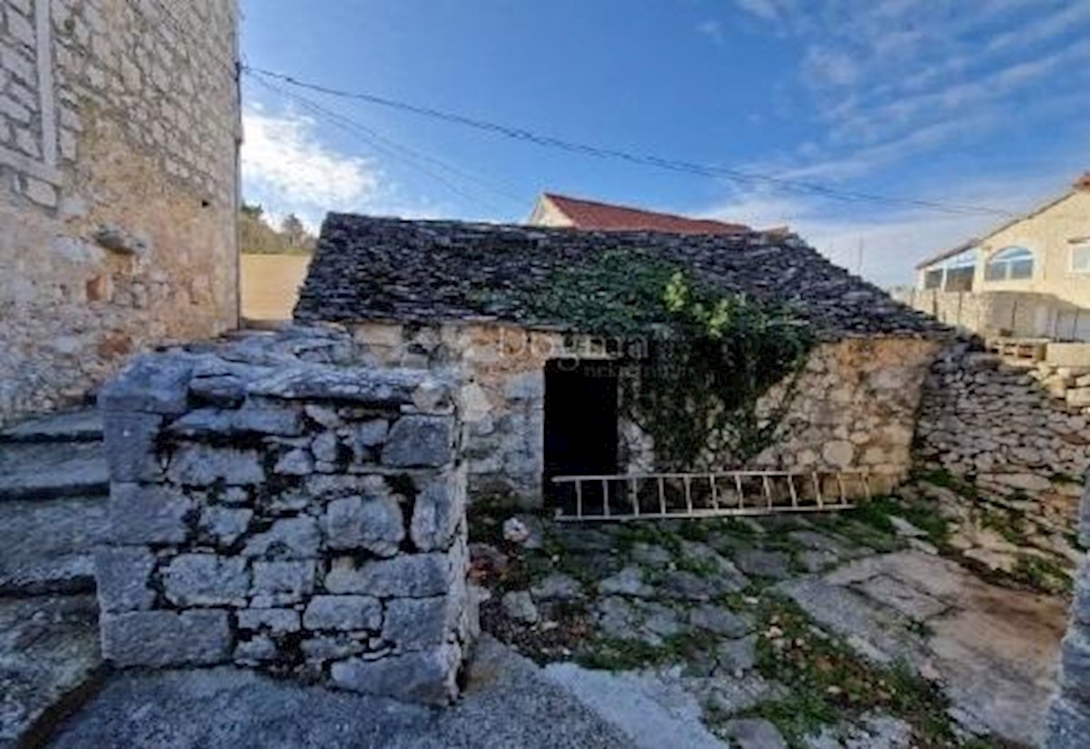 Kuća Na prodaju - SPLITSKO-DALMATINSKA BRAČ