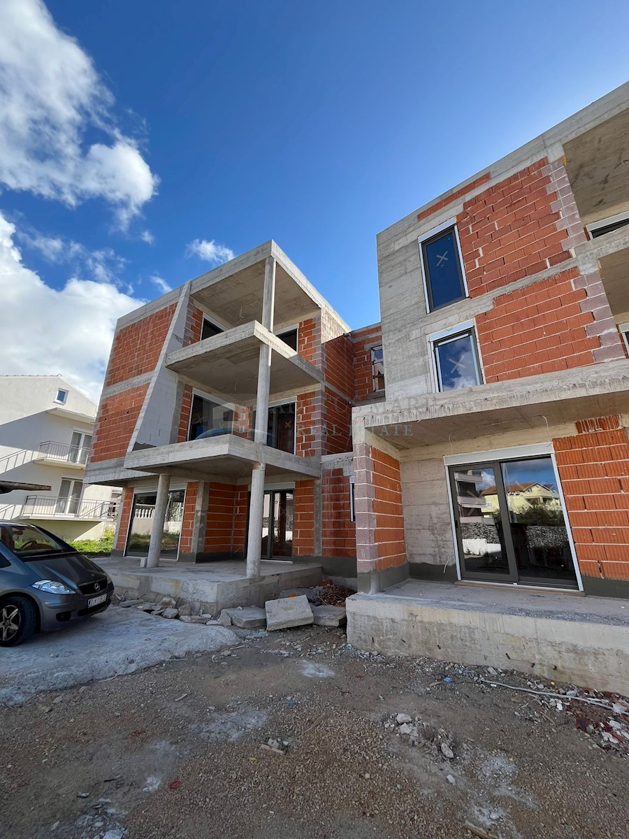 Appartement À vendre - ŠIBENSKO-KNINSKA VODICE