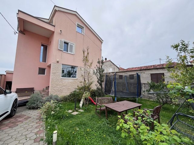 Dom na sprzedaż 478 m² – Zadar