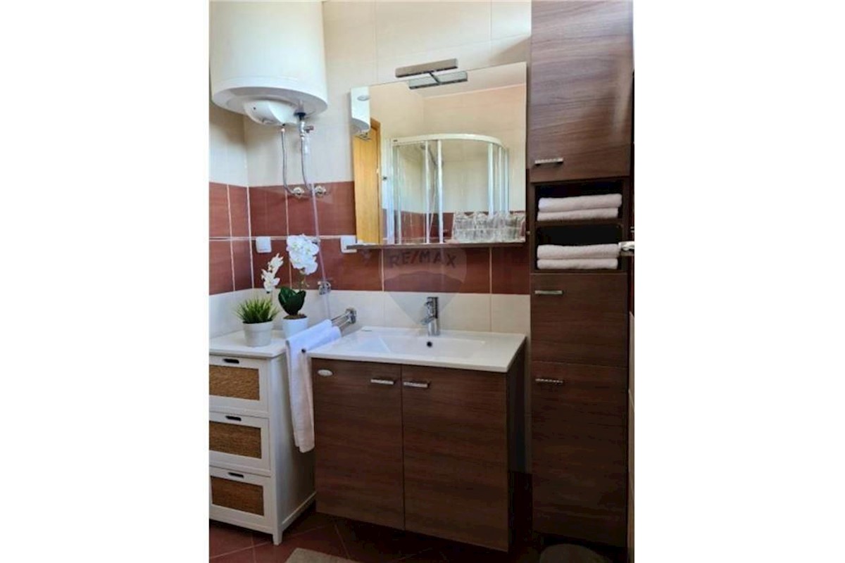 Flat For sale - ZADARSKA PAKOŠTANE