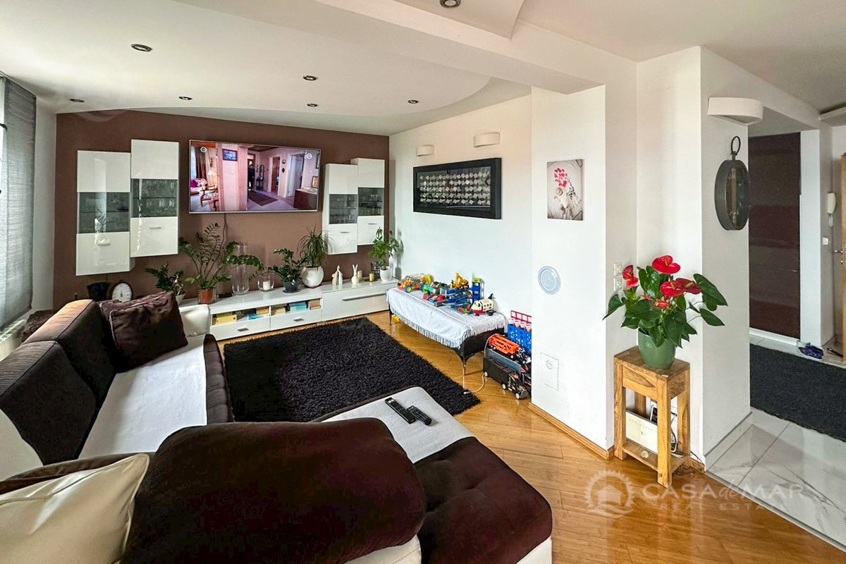 Apartment Zu verkaufen - PRIMORSKO-GORANSKA CRIKVENICA