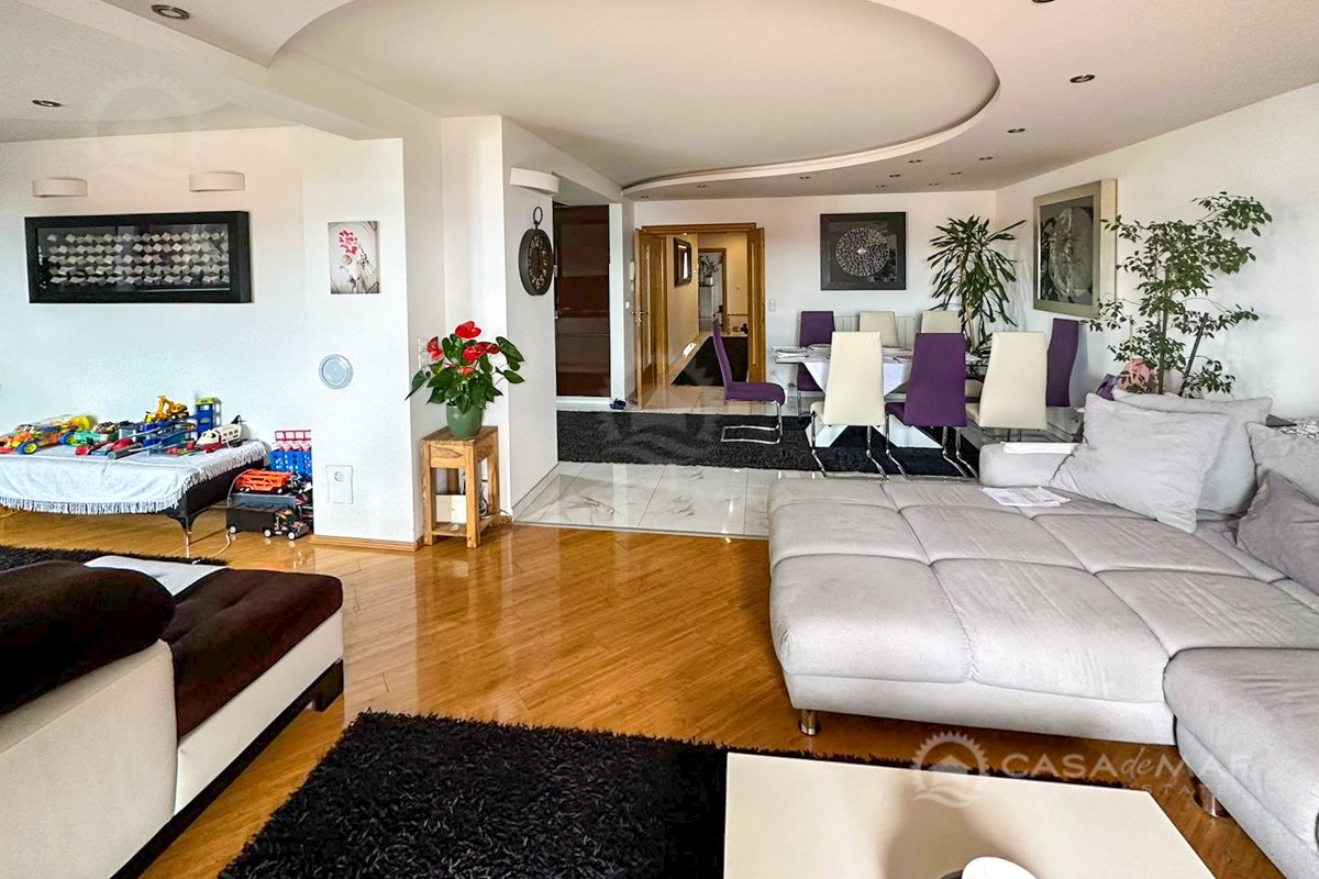 Apartment Zu verkaufen - PRIMORSKO-GORANSKA CRIKVENICA