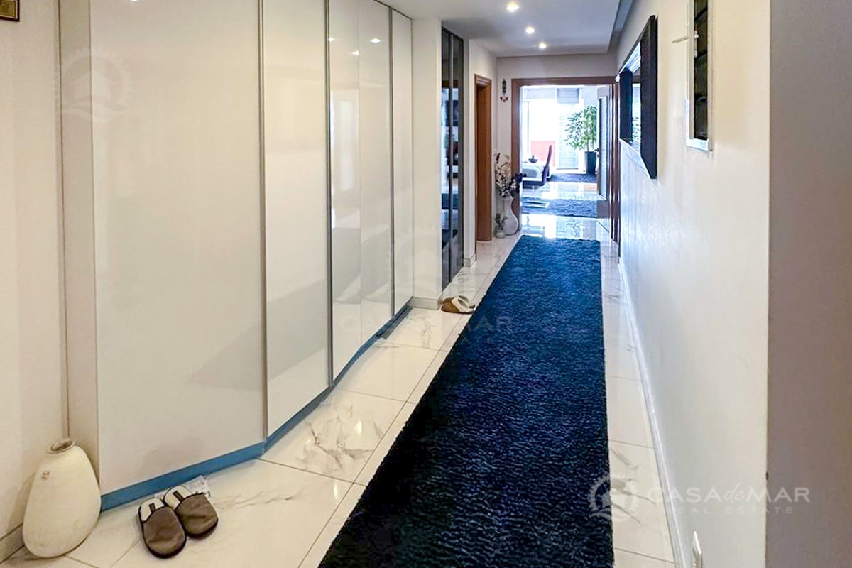 Apartment Zu verkaufen - PRIMORSKO-GORANSKA CRIKVENICA