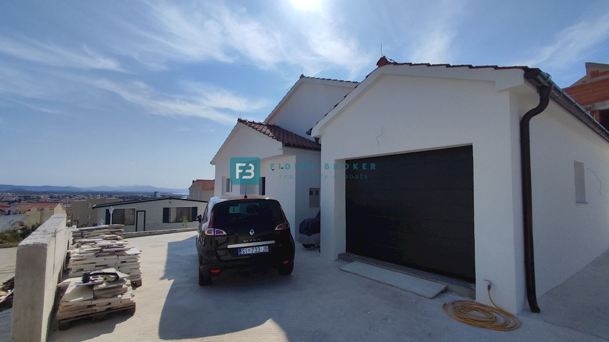 Dům Na prodej - ŠIBENSKO-KNINSKA VODICE