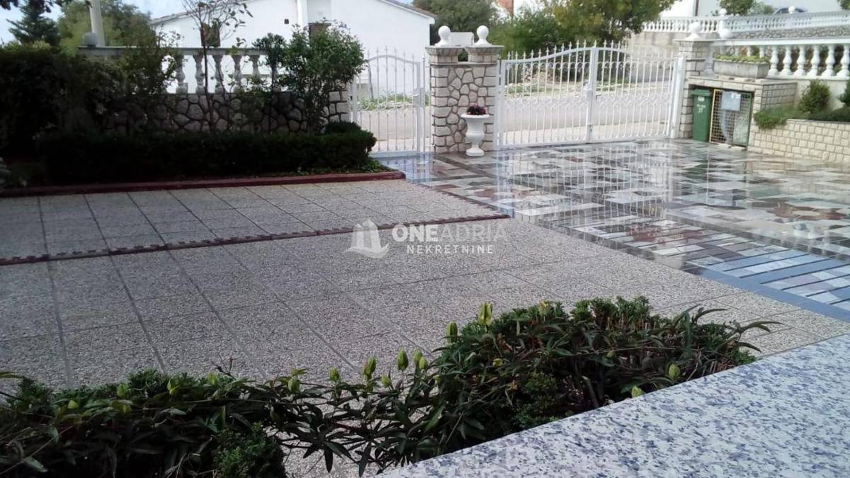 House For sale - Primorsko-goranska Novi Vinodolski - foto 4/28