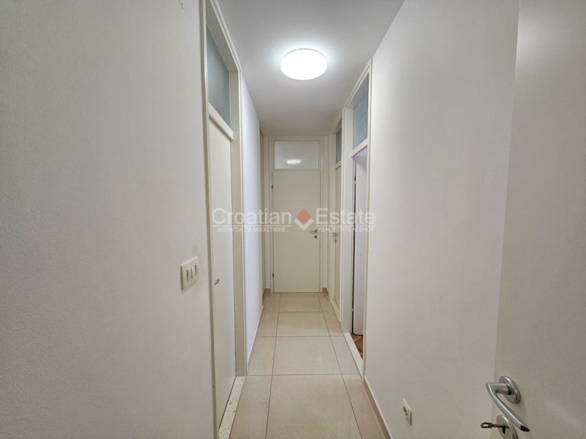 Flat For sale - SPLITSKO-DALMATINSKA OMIŠ