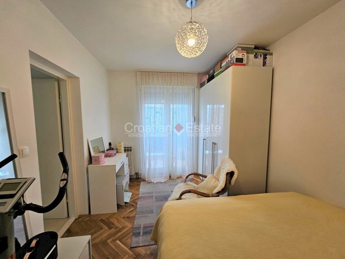 Flat For sale - SPLITSKO-DALMATINSKA OMIŠ