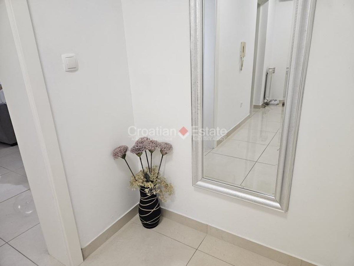 Flat For sale - SPLITSKO-DALMATINSKA OMIŠ