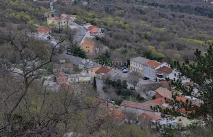 Terrain à vendre 8500 m² – Grižane