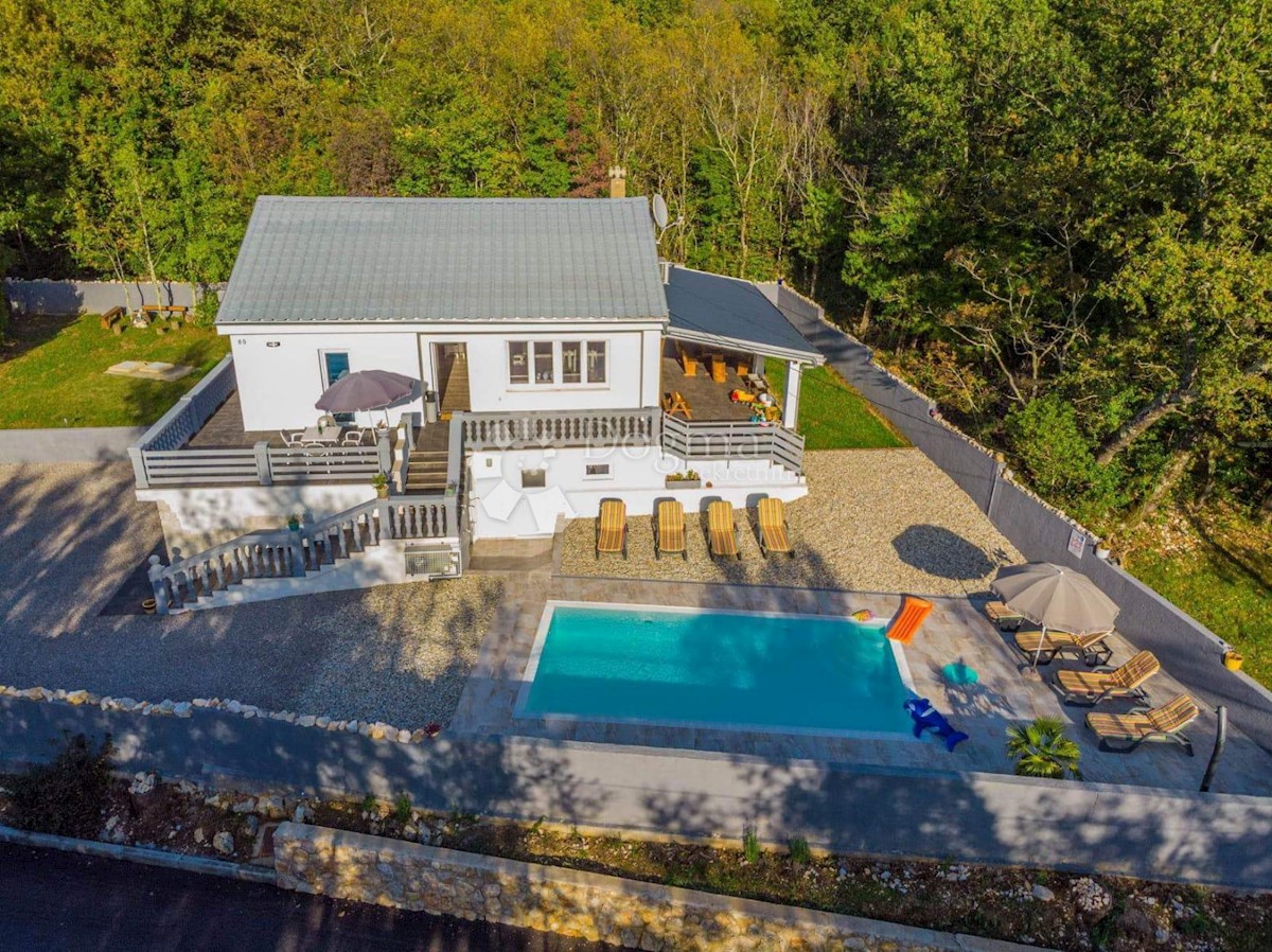 Maison À vendre - PRIMORSKO-GORANSKA VINODOLSKA OPĆINA