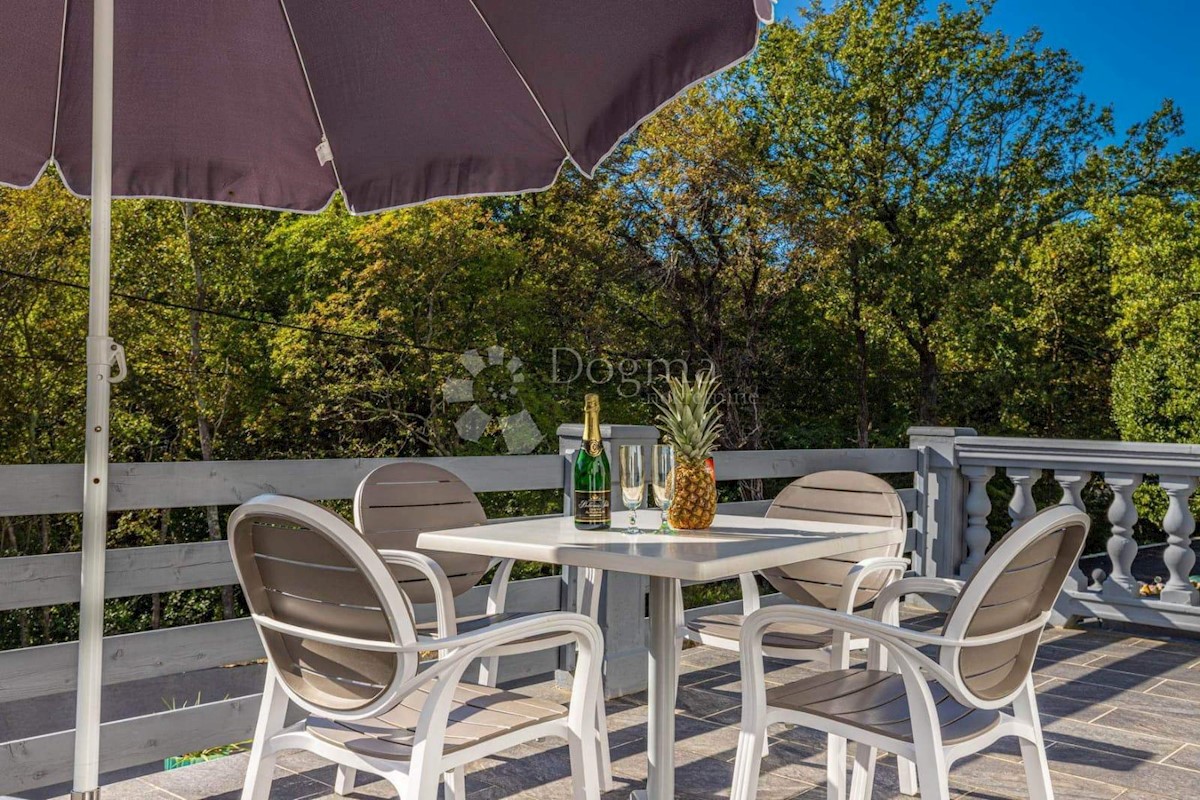 Maison À vendre - PRIMORSKO-GORANSKA VINODOLSKA OPĆINA