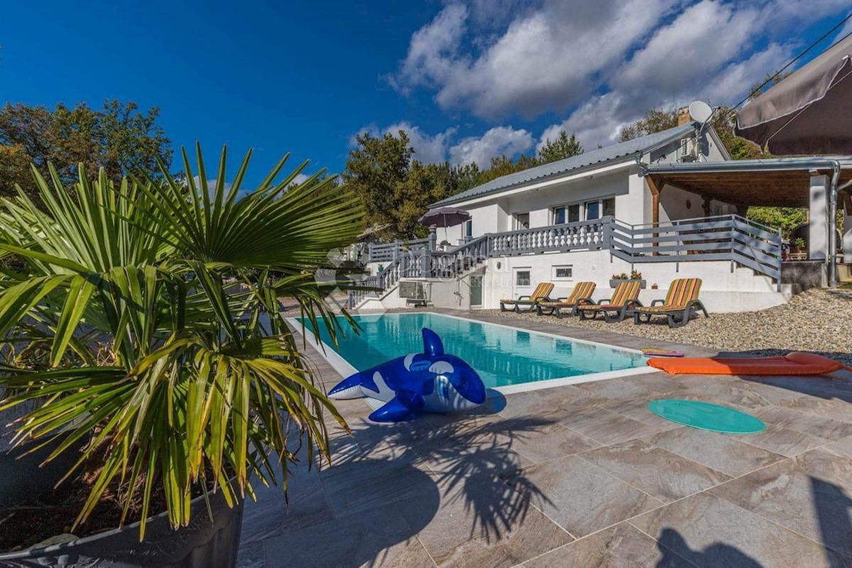 Maison À vendre - PRIMORSKO-GORANSKA VINODOLSKA OPĆINA