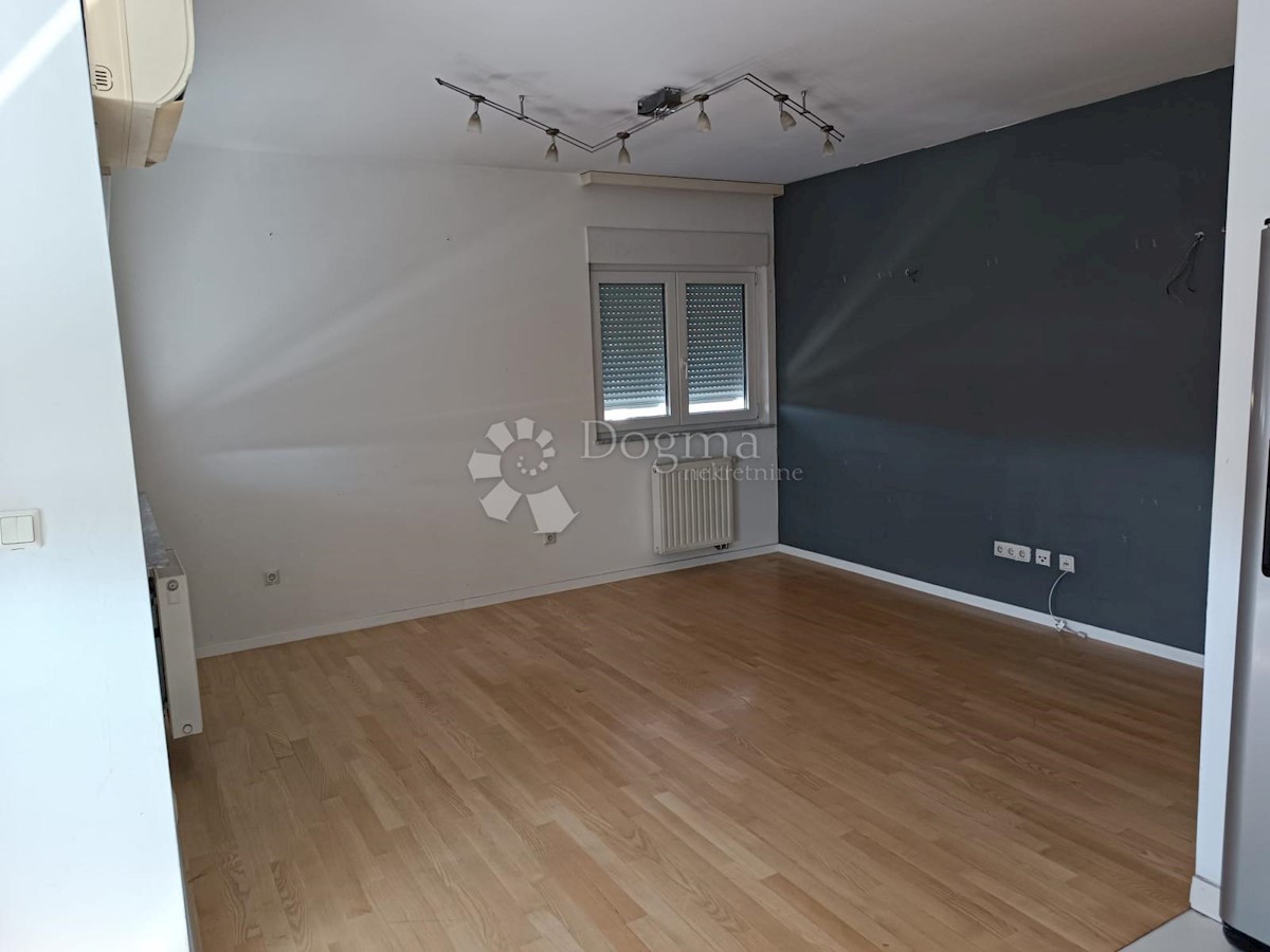 Apartmán Na predaj - GRAD ZAGREB ZAGREB