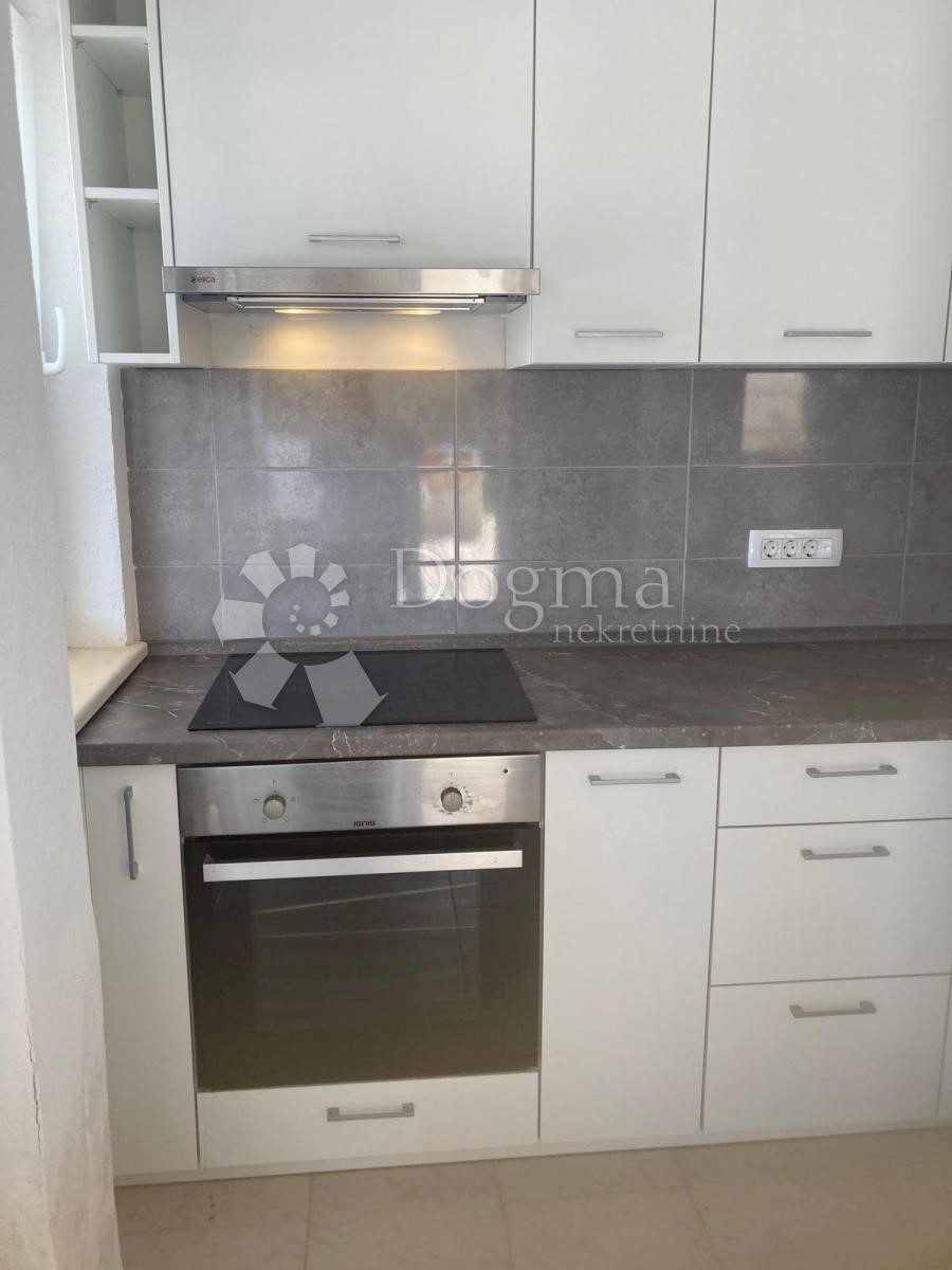 Flat For sale - SPLITSKO-DALMATINSKA BRAČ